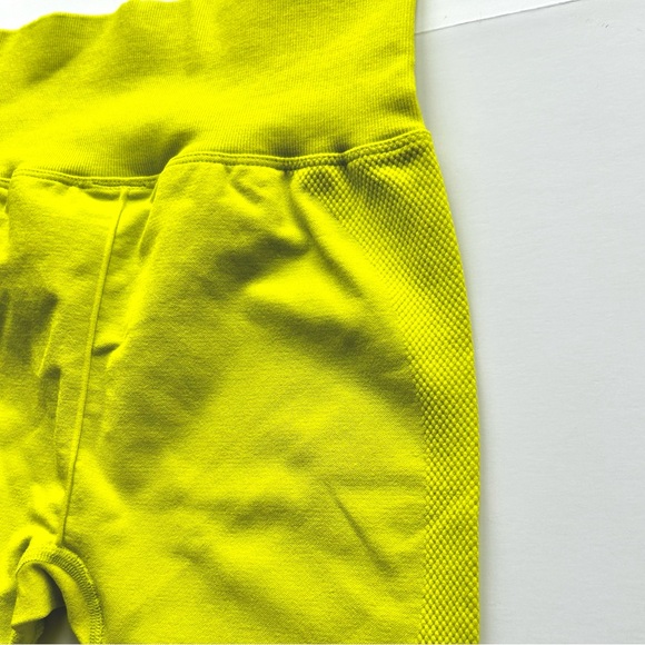 🍒NWOT Camila Coelho Sport Leggings. Size: S/M - Picture 5 of 11